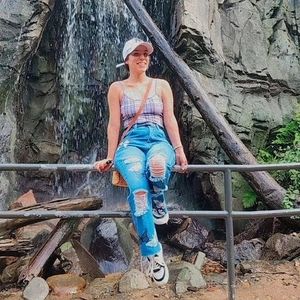 Meet your Posher, Mariam